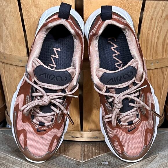 Nike Air Max 200 Holiday Sparkle Metallic Red Bronze Sneakers Womens Size 7 - Picture 9 of 11